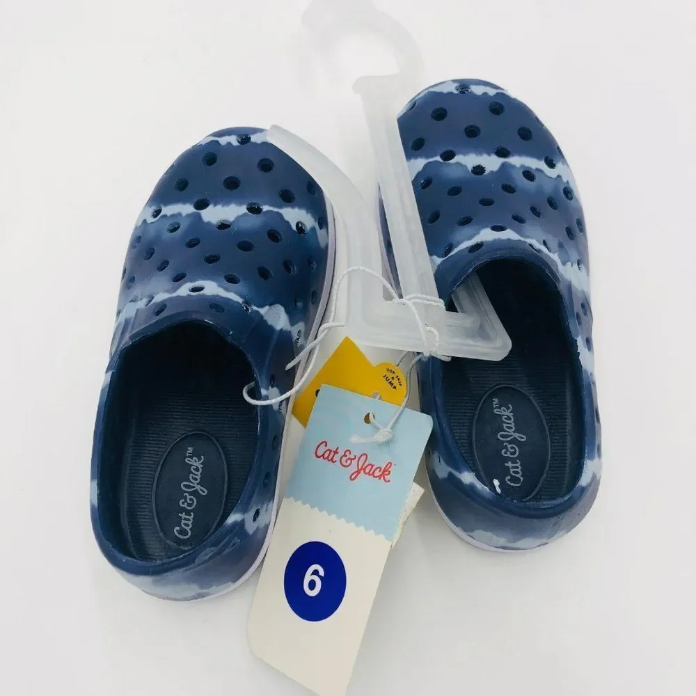 Brand New Cat & Jack Outdoor Slip On Waterproof‎ Shoes For Toddlers Size 6